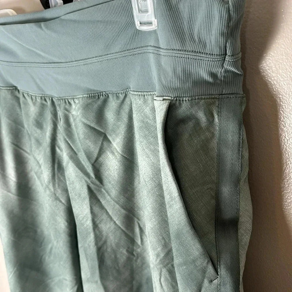 Athleta Nolita Slim Tapered Crop Pants - Picture 4 of 10